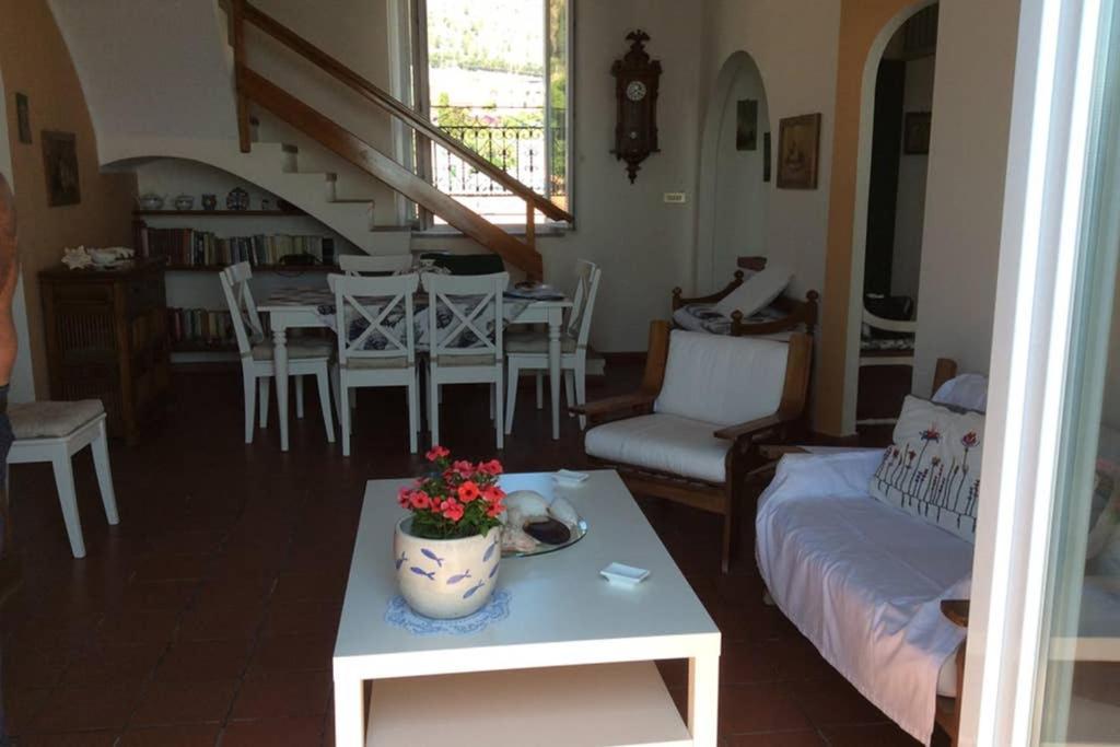 Casa Nel Borgo Marinaro Di Santa Nicolicchia Βίλα Santa Flavia Εξωτερικό φωτογραφία